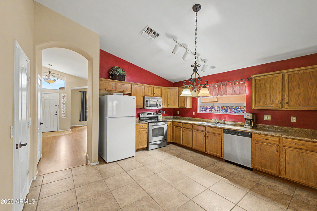 642 W Mesquite Tree Lane - Photo 1