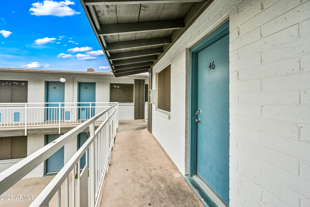 3025 N 32nd Street - Photo 0
