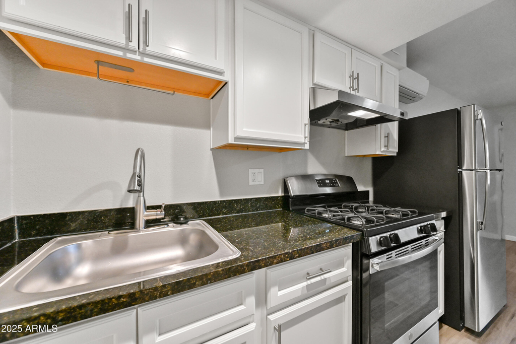 3025 N 32nd Street - Photo 6