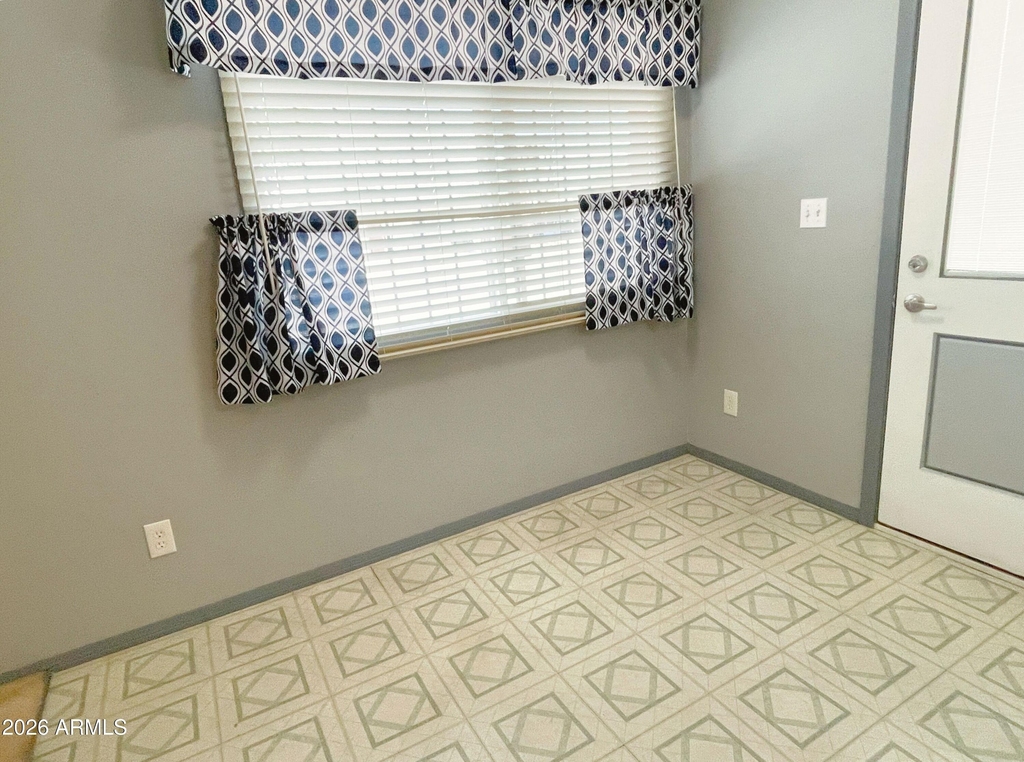 1515 W Huntington Drive - Photo 6
