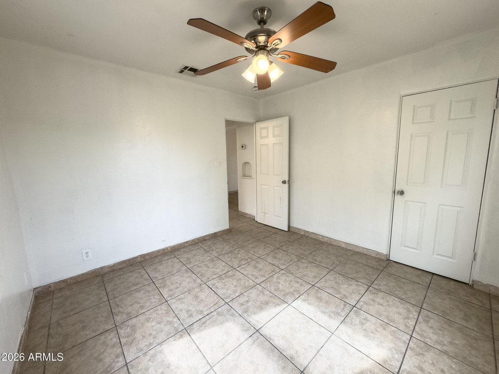 2517 E Culver Street - Photo 18