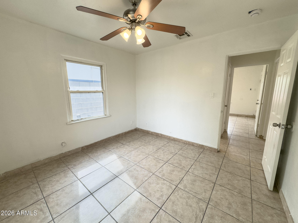 2517 E Culver Street - Photo 17