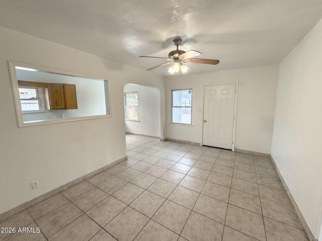 2517 E Culver Street - Photo 8