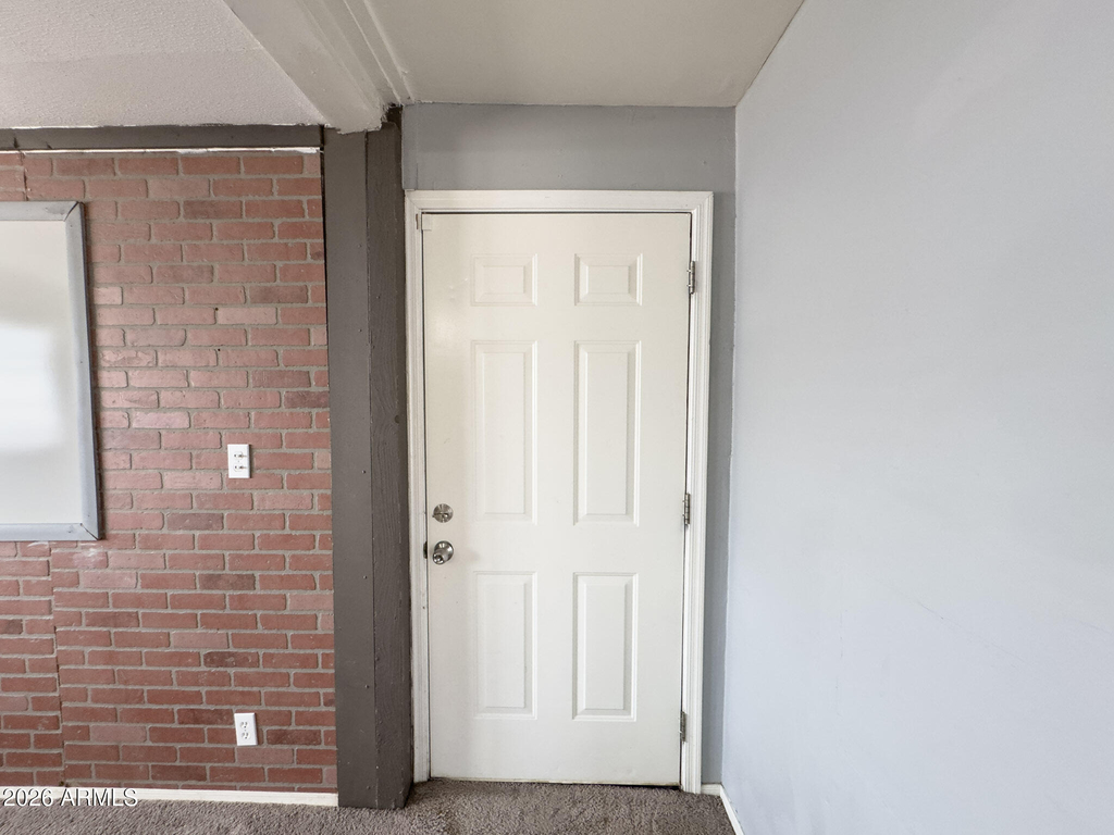 13522 W Maryland Avenue - Photo 8