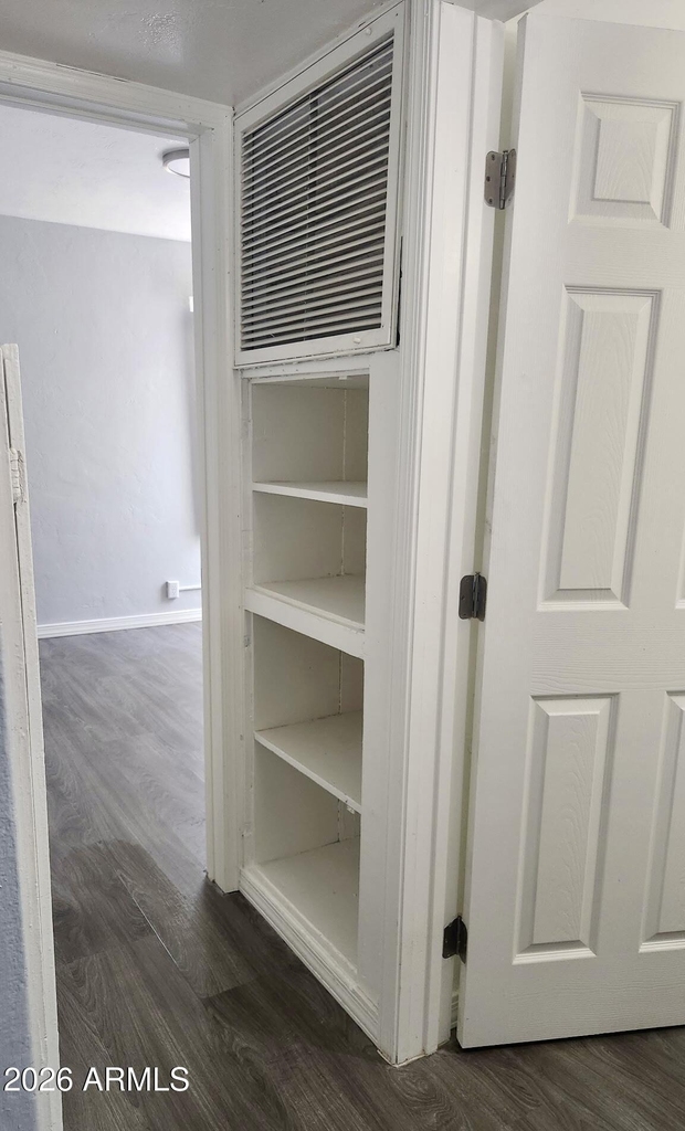 7561 N 27th Avenue - Photo 9