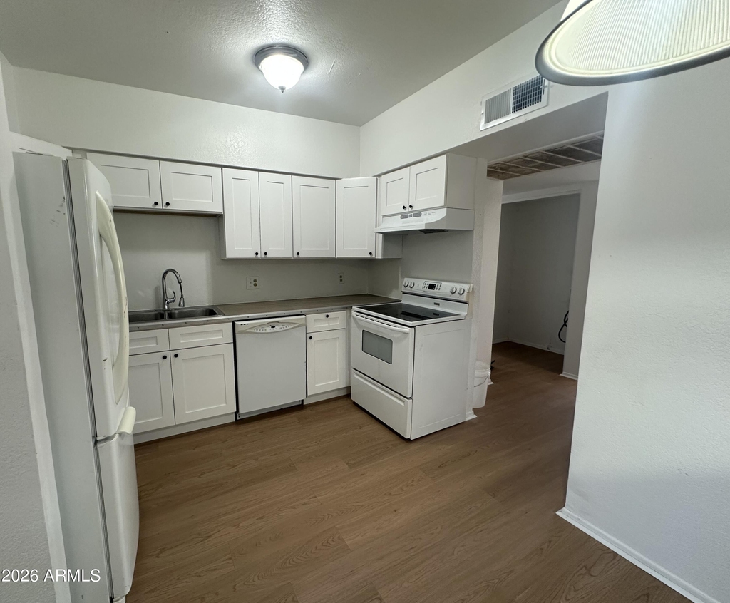 2844 E Monte Cristo Avenue - Photo 1