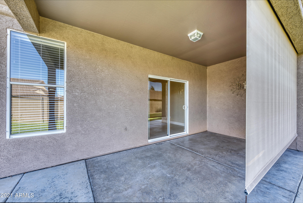 2101 S Yellow Wood -- - Photo 18