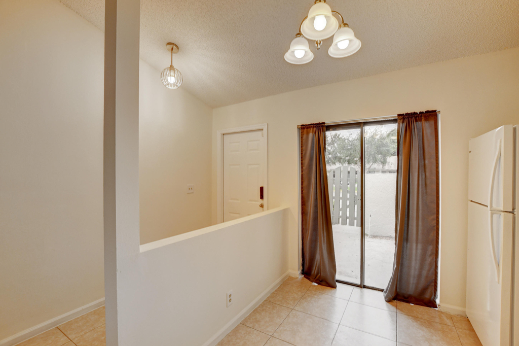 499 Hardwood Place - Photo 9