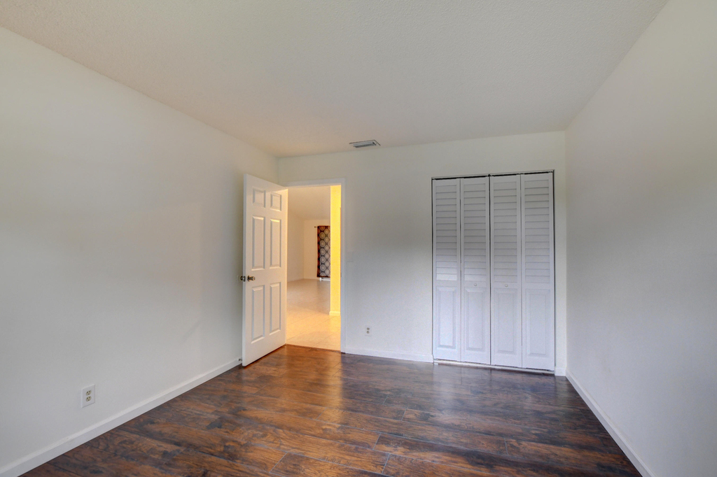 499 Hardwood Place - Photo 24