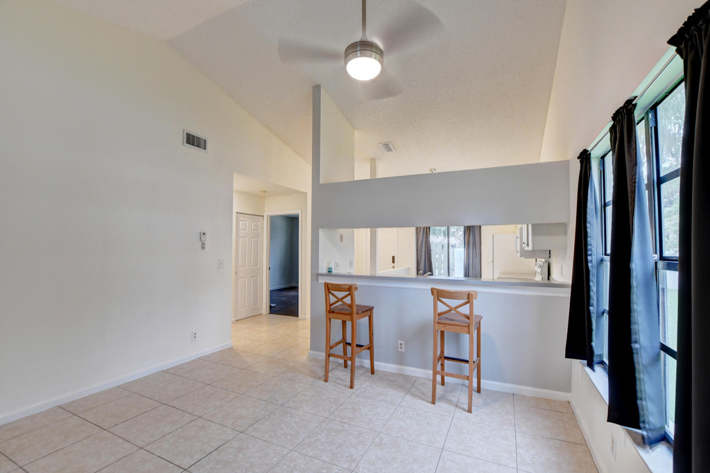 499 Hardwood Place - Photo 6