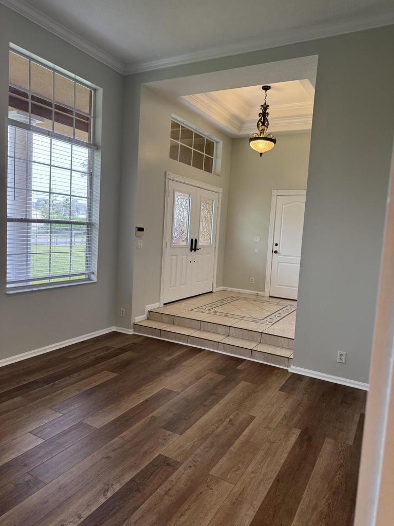 14917 Tangelo Boulevard - Photo 5