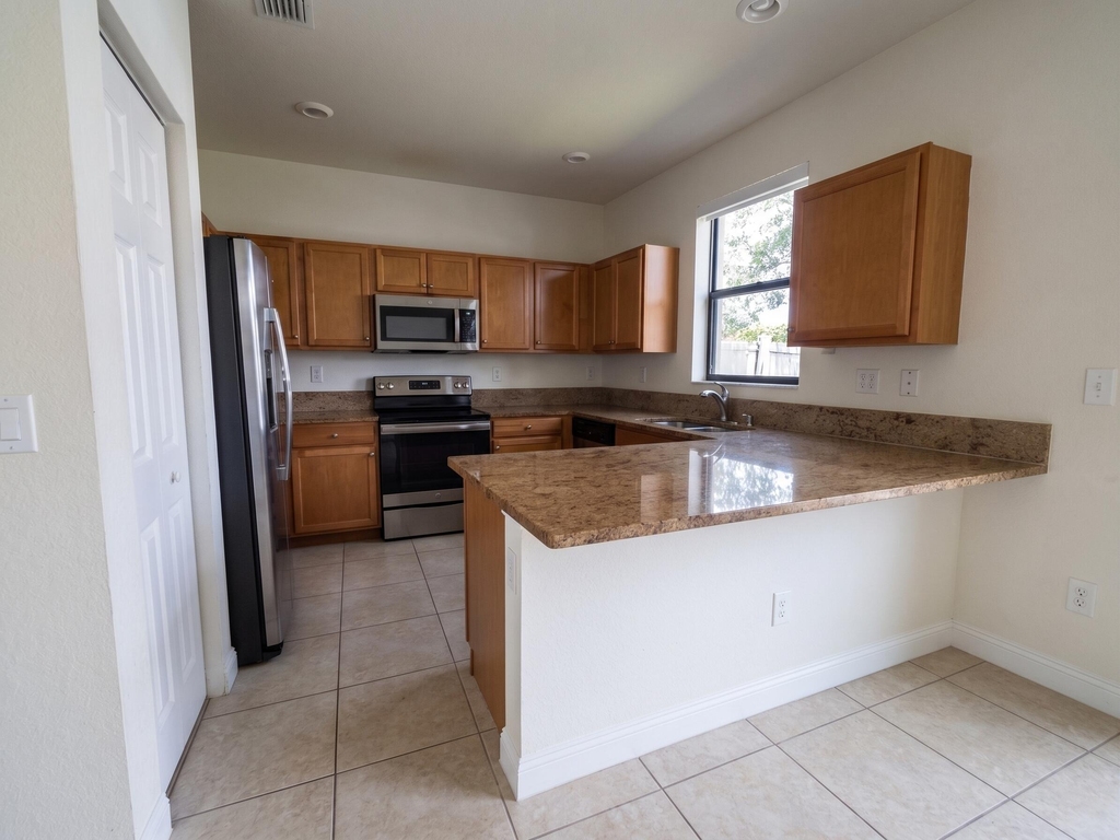 15503 Sw 40th Street - Photo 7