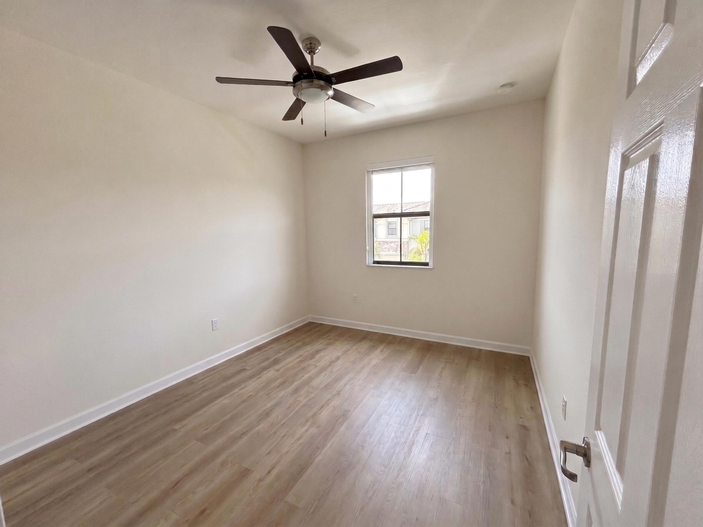 15503 Sw 40th Street - Photo 12