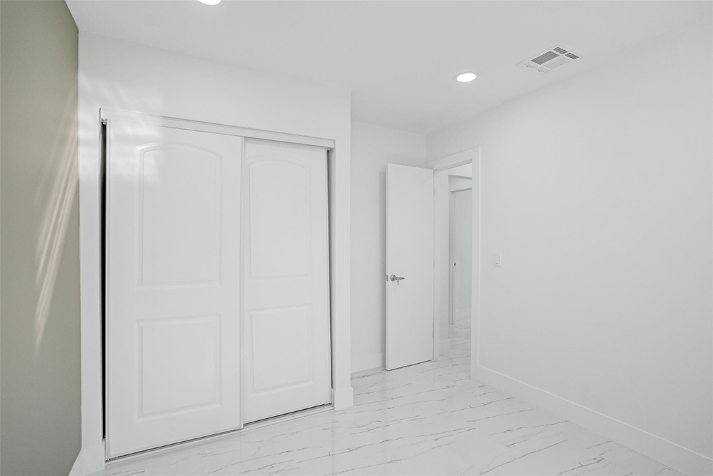 1437 Sw 1st Avenue - Photo 16