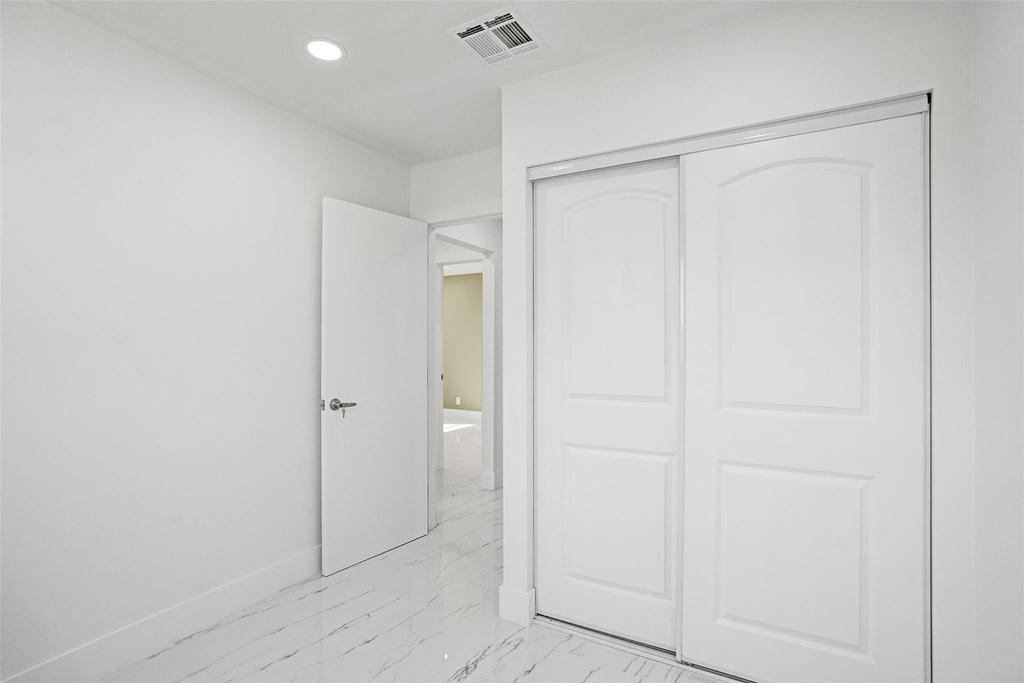 1437 Sw 1st Avenue - Photo 21