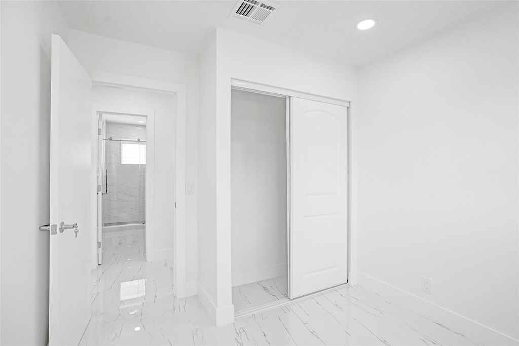 1437 Sw 1st Avenue - Photo 19