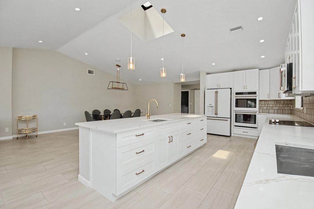21460 Laguna Drive - Photo 12