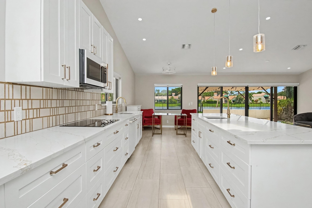 21460 Laguna Drive - Photo 9