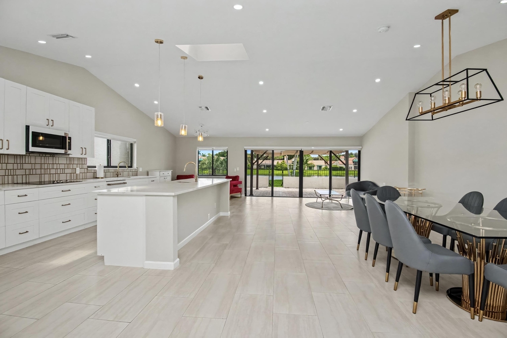 21460 Laguna Drive - Photo 5