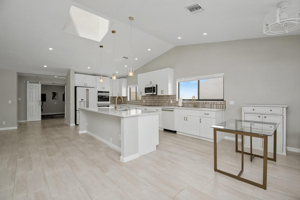 21460 Laguna Drive - Photo 11