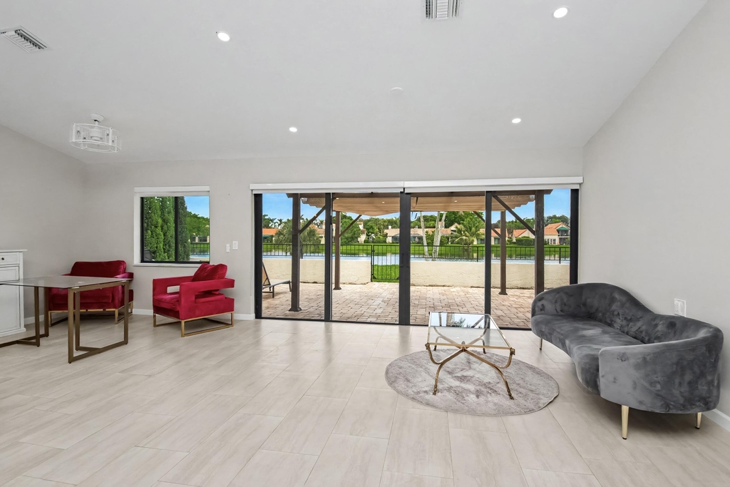 21460 Laguna Drive - Photo 15