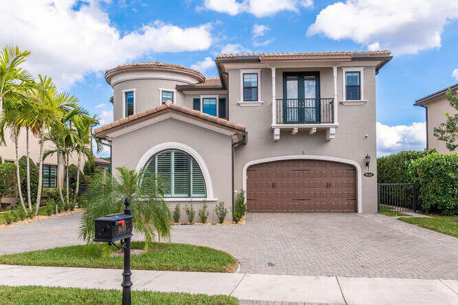 9040 Watercrest Circle W - Photo 0