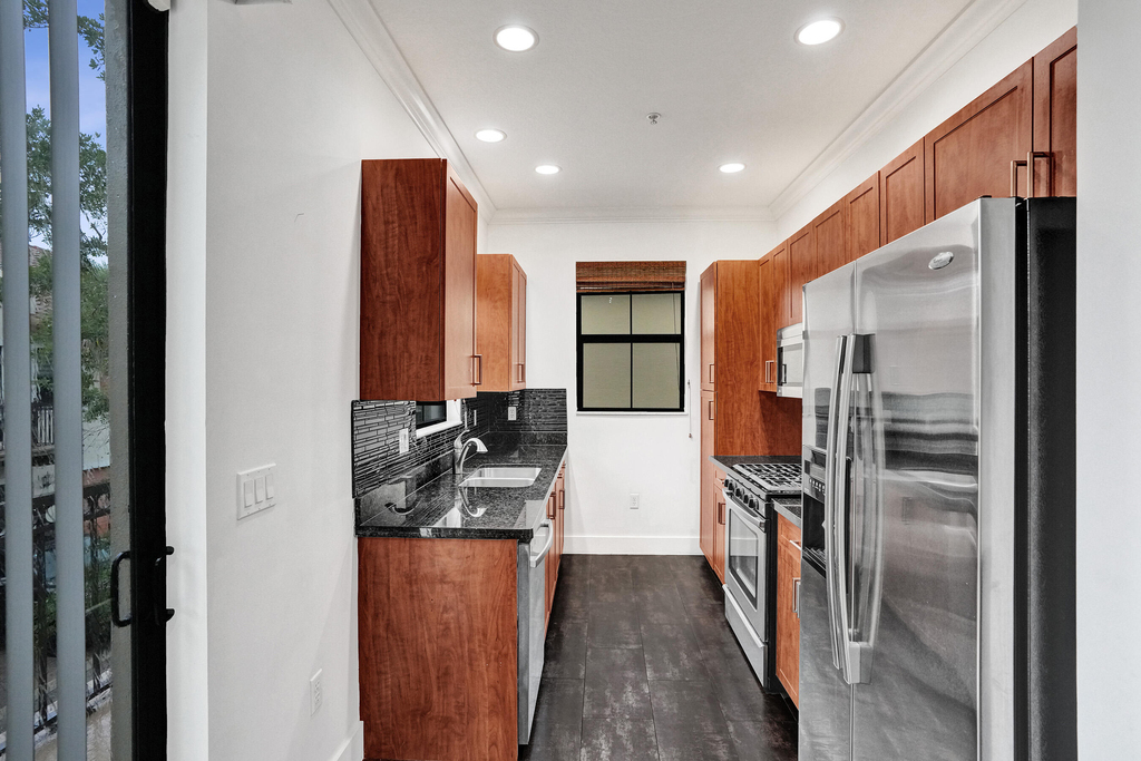 12662 Nw 32nd Place - Photo 3