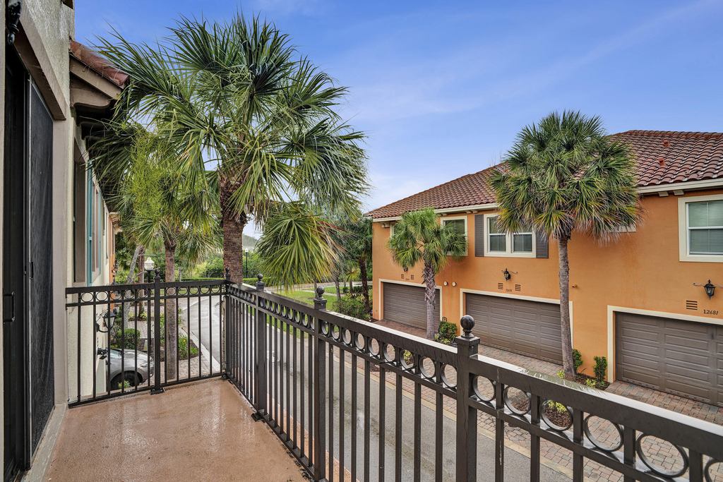 12662 Nw 32nd Place - Photo 32