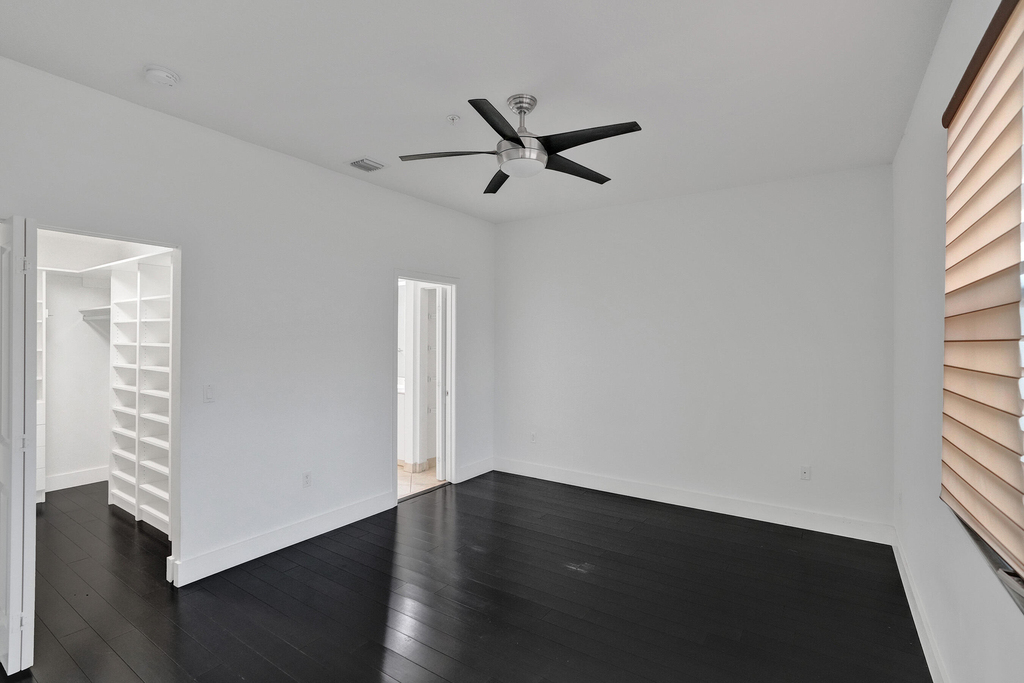 12662 Nw 32nd Place - Photo 4