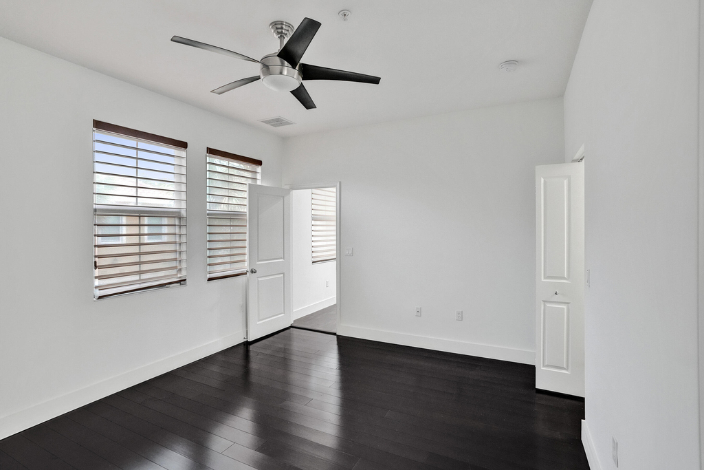 12662 Nw 32nd Place - Photo 10