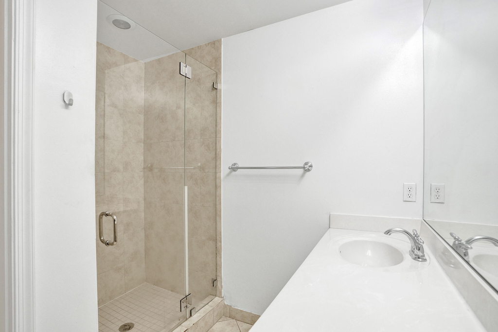 12662 Nw 32nd Place - Photo 14