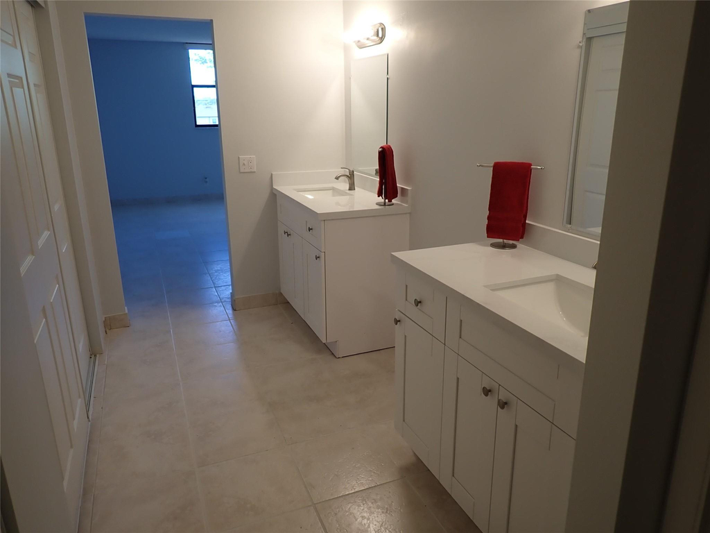 106 Lake Emerald Drive - Photo 14