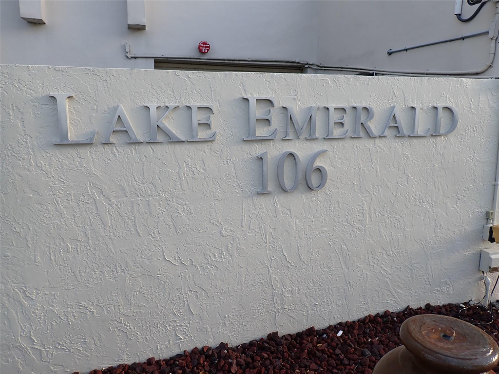 106 Lake Emerald Drive - Photo 17