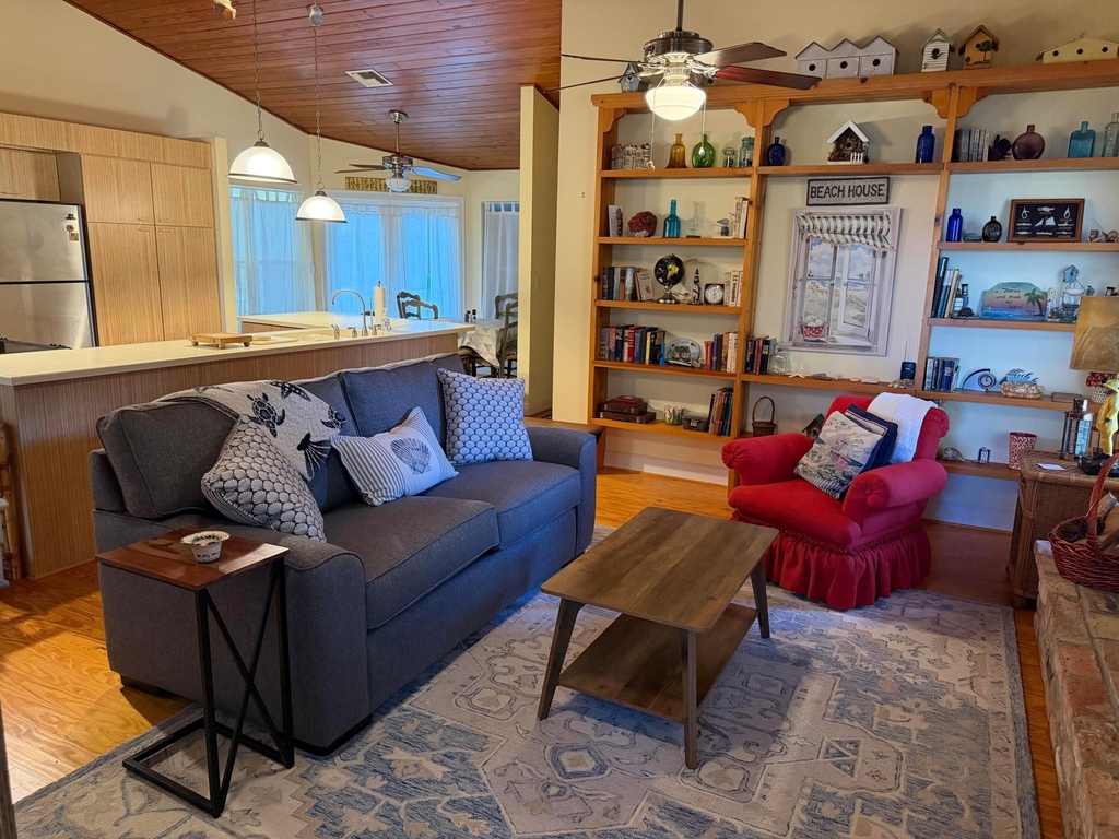 1941 W Shell Lane - Photo 4