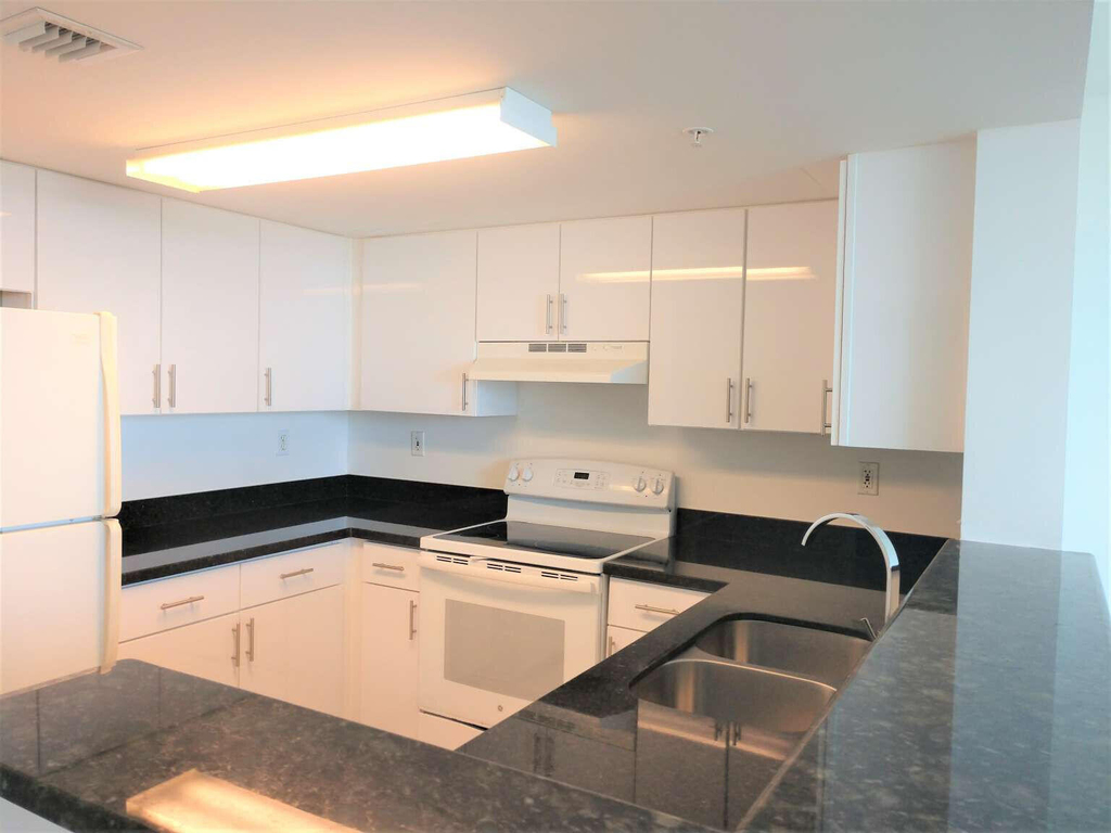3000 Coral Way - Photo 2