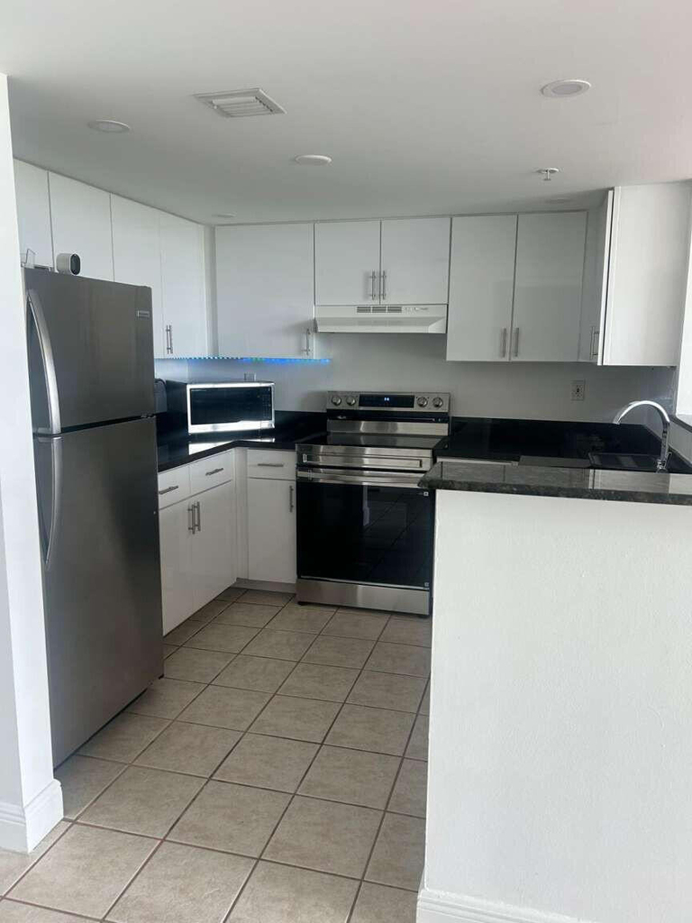 3000 Coral Way - Photo 6