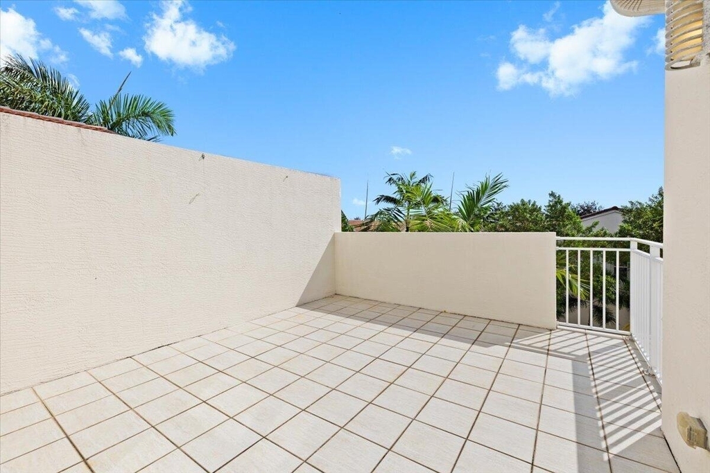 4980 Nw 15th Avenue - Photo 31