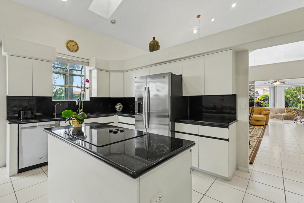 6219 Evian Place - Photo 18