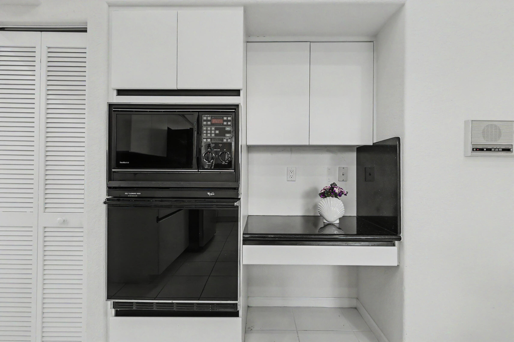 6219 Evian Place - Photo 20