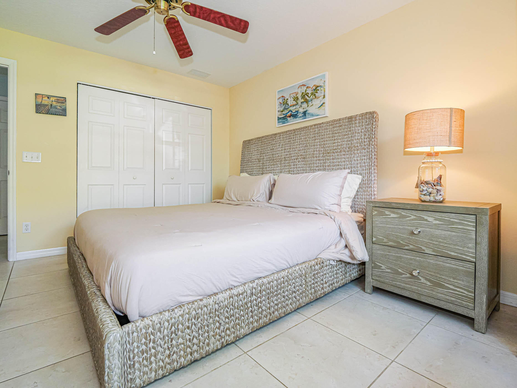 559 6th Street - Photo 33
