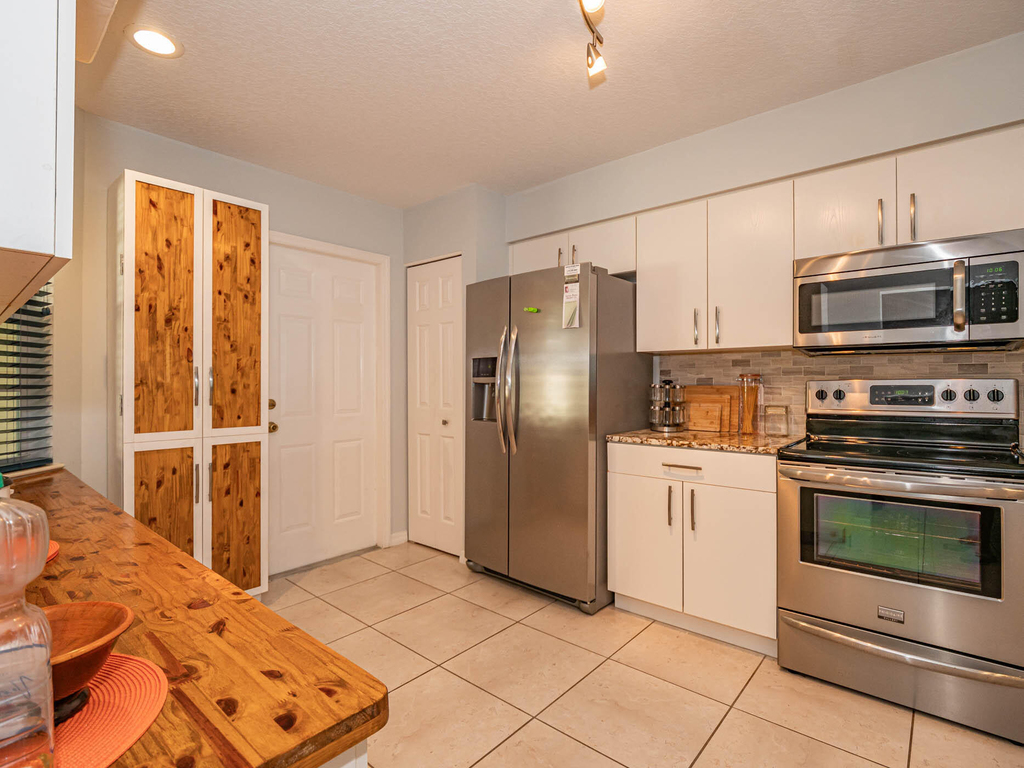 559 6th Street - Photo 15