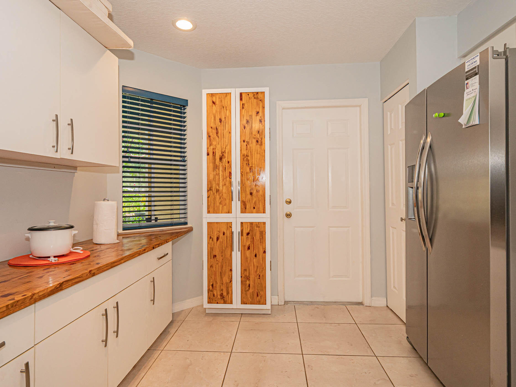 559 6th Street - Photo 16