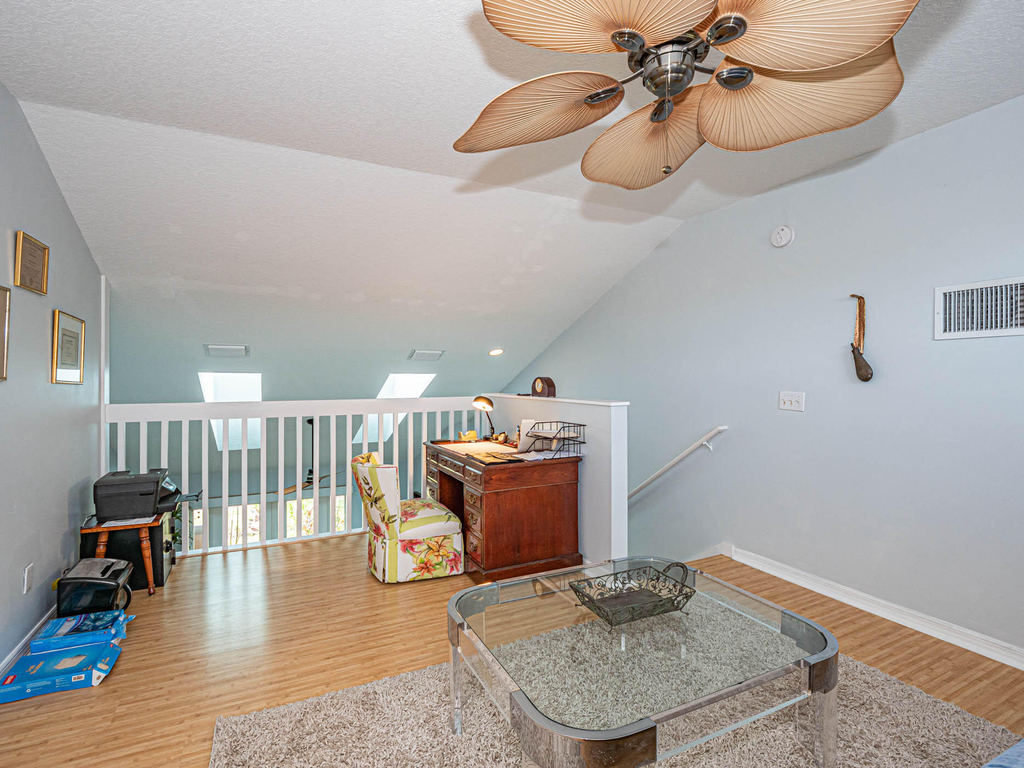 559 6th Street - Photo 11