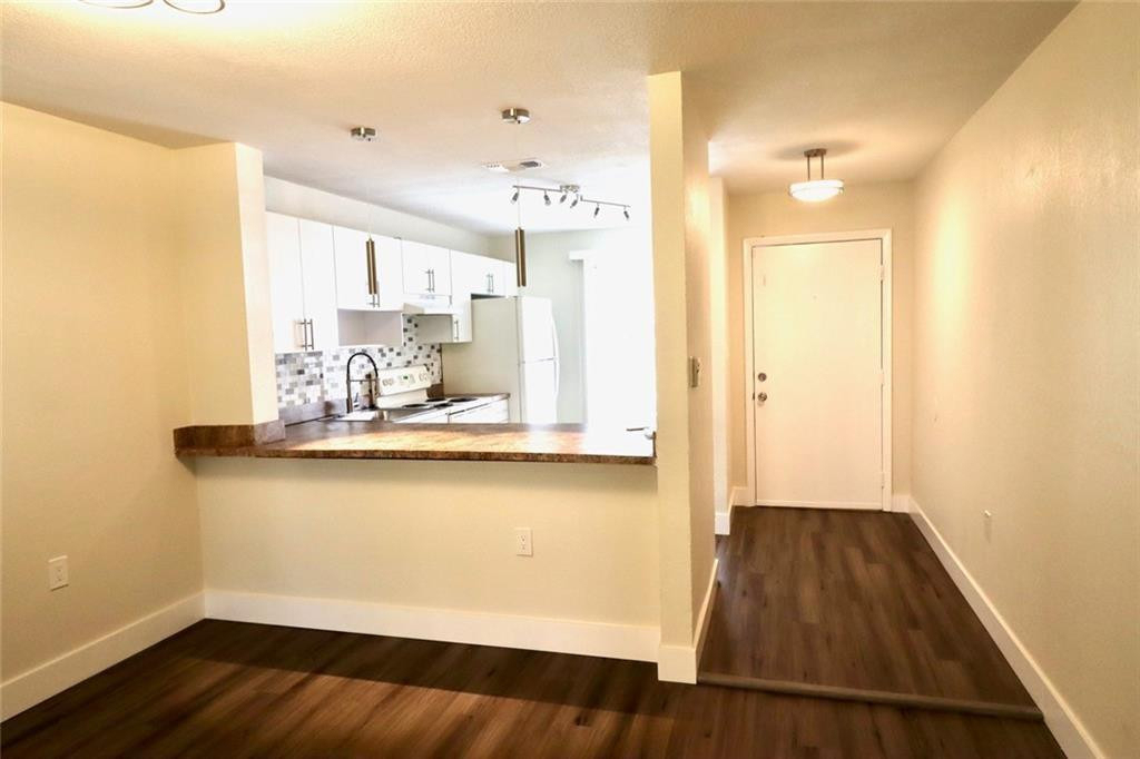 8121 Sw 21st Court - Photo 0