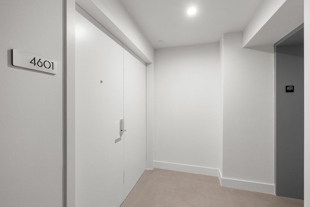 700 Ne 24th Street - Photo 0