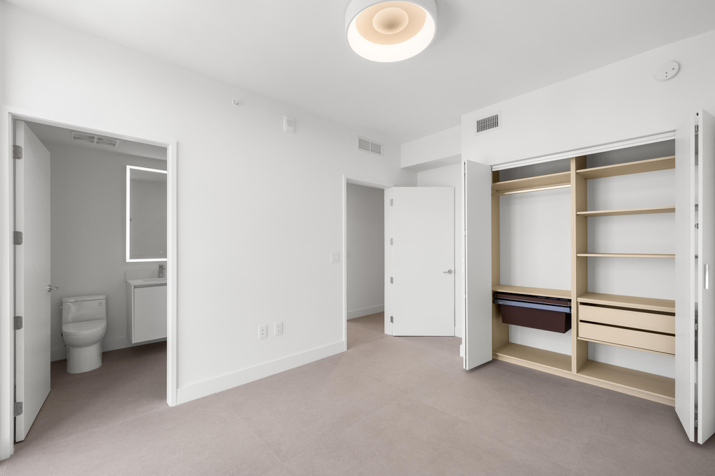700 Ne 24th Street - Photo 49