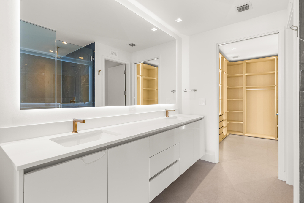 700 Ne 24th Street - Photo 29
