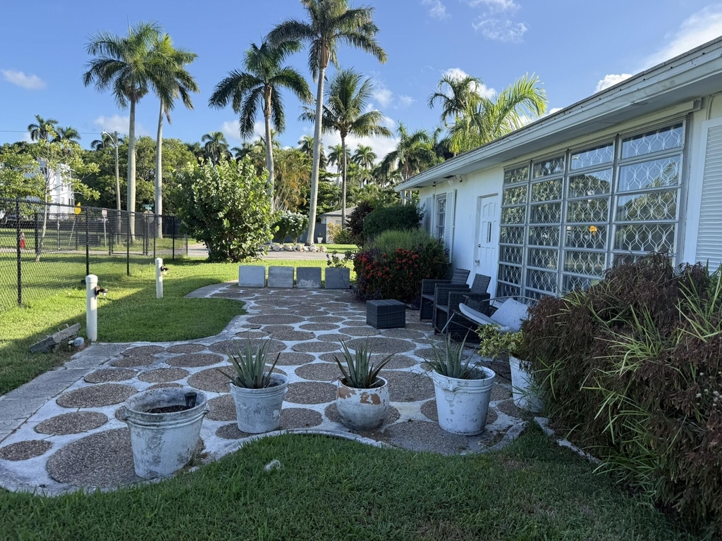 651 Oak Street - Photo 9