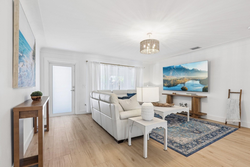 511 Se 9th Avenue - Photo 5
