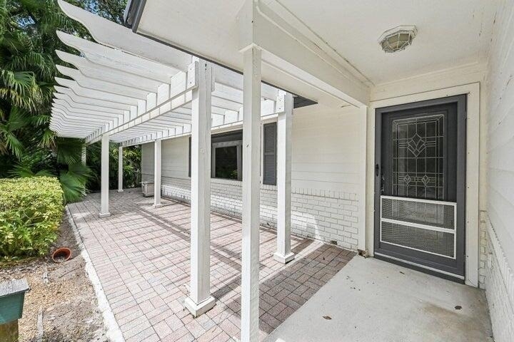 16700 96th Terrace N - Photo 2